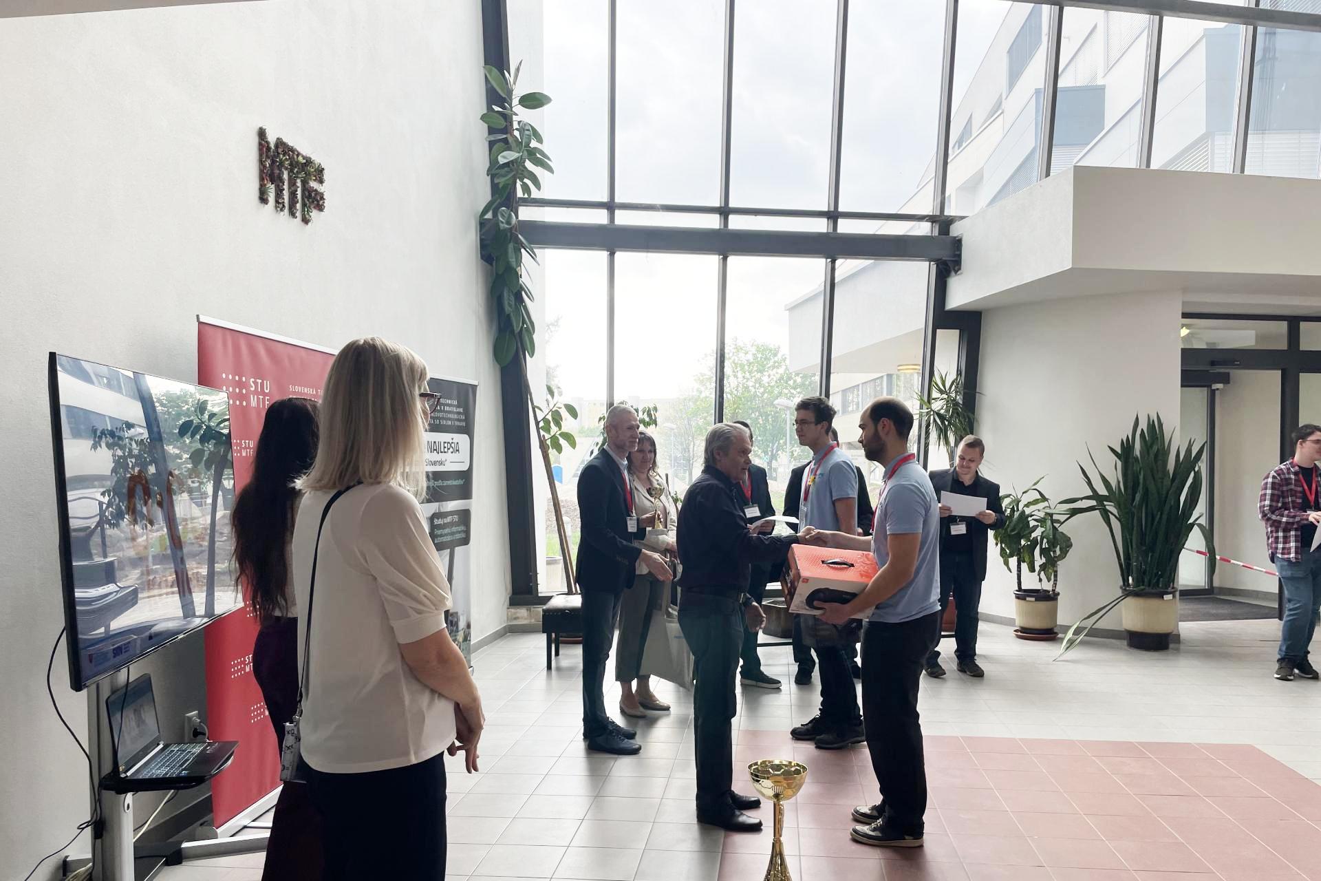 Skills Slovakia – Mladý mechatronik 2026